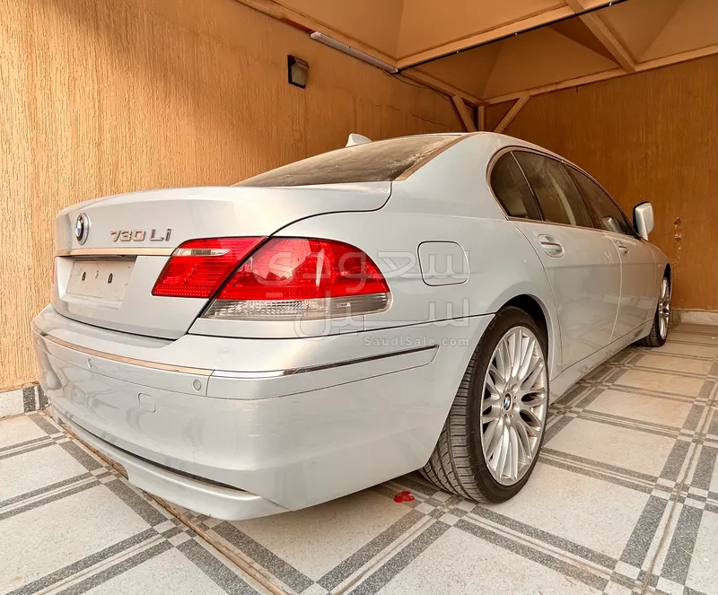 2007 بي ام دبليو الفئة السابعة 730 إل أي