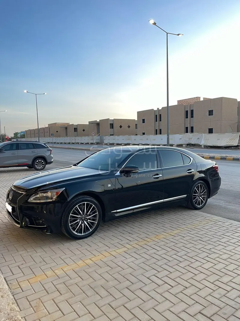 2013 لكزس إل إس 460 إف