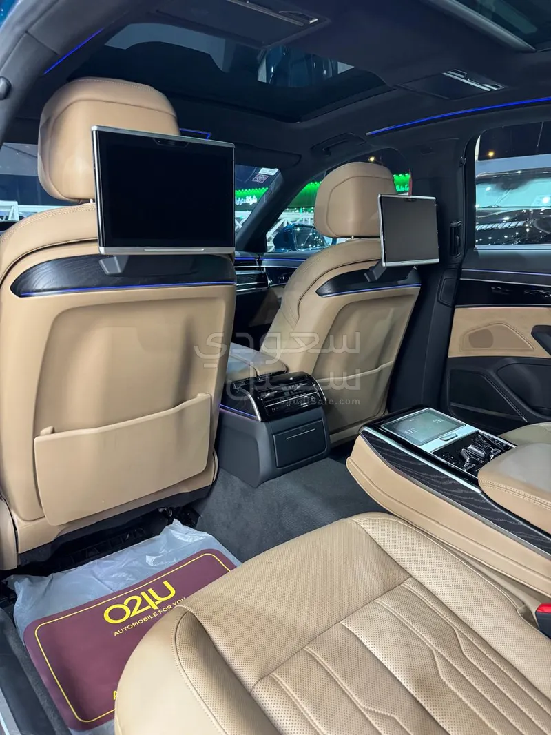 2019 اودي اي 8 ال 55تي اف اس أي