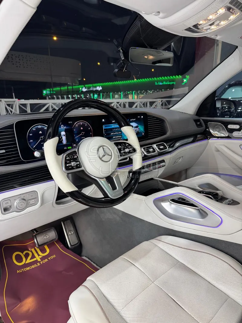 2022 مرسيدس - بنز جي إل إس 600 مايباخ