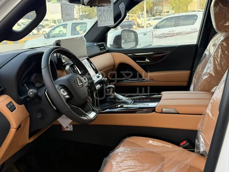 2026 لكزس إل إكس 600 BB