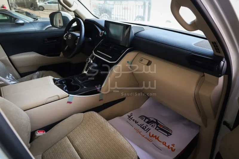 2026 تويوتا لاند كروزر جي اكس ار2