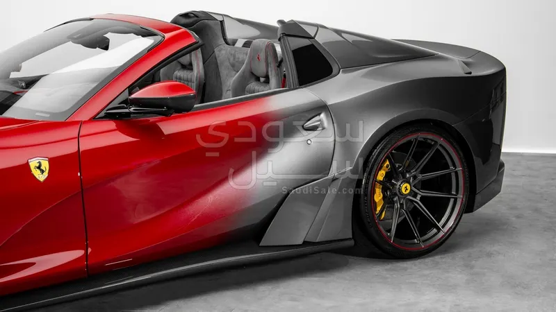 2022 فيراري 812 جي تي اس