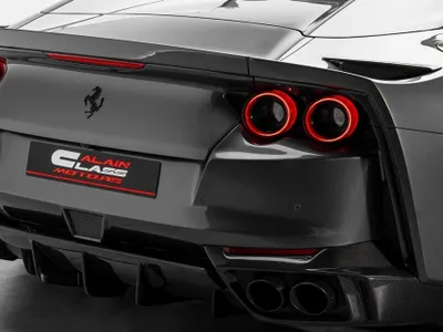 2022 فيراري 812 جي تي اس