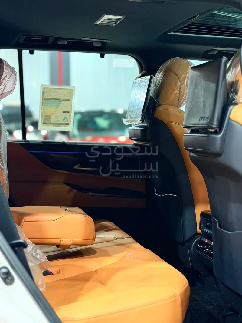 2023 لكزس إل إكس 600 BB