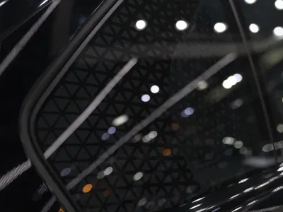 2025 بي ام دبليو الفئة السابعة 750 ألبينا