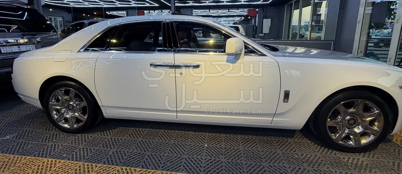 2010 رولز رويس قوست