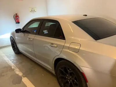 2021 كرايسلر 300 اس