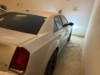 2021 كرايسلر 300 اس