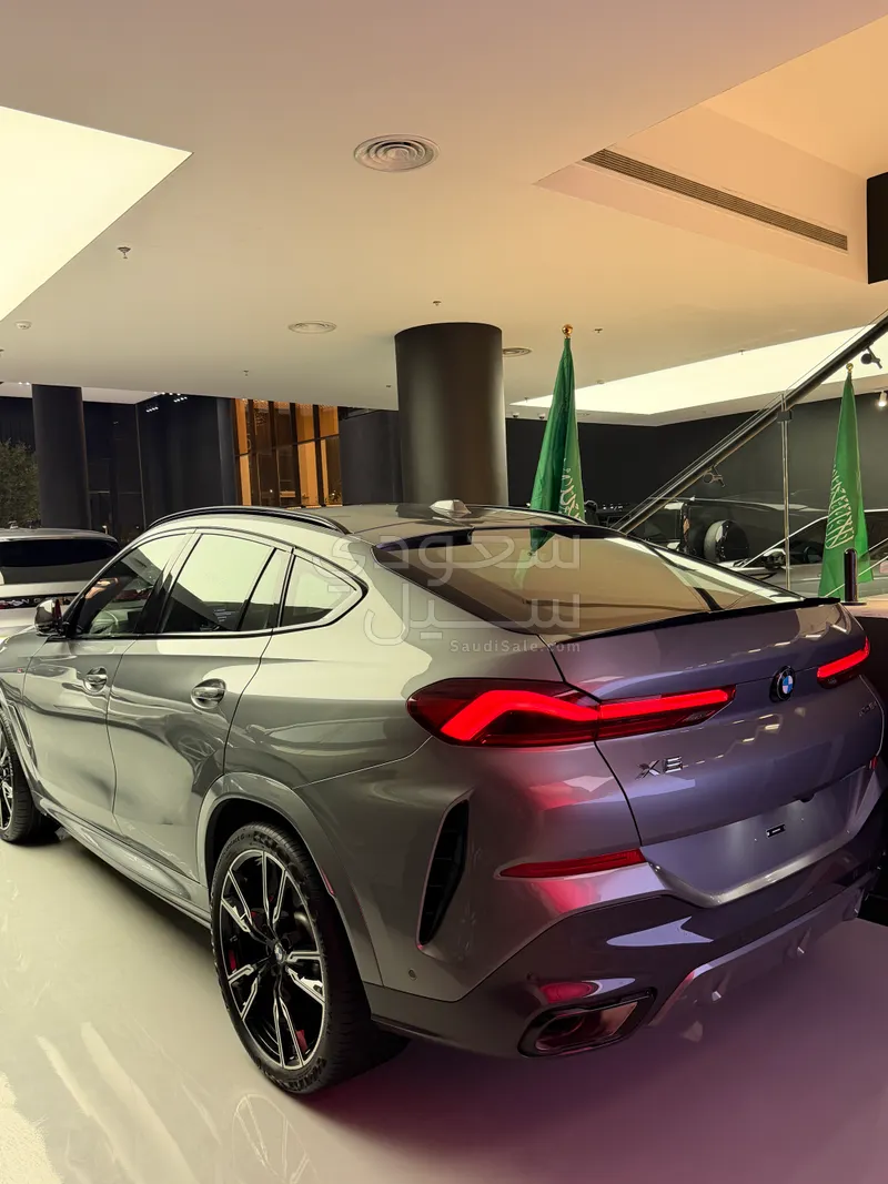 2025 بي ام دبليو الفئة اكس 6 إم كت
