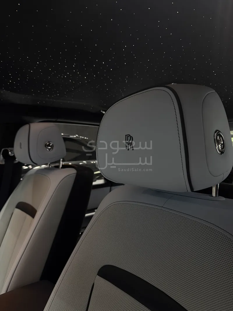 2021 رولز رويس كولينان بلاك بادج