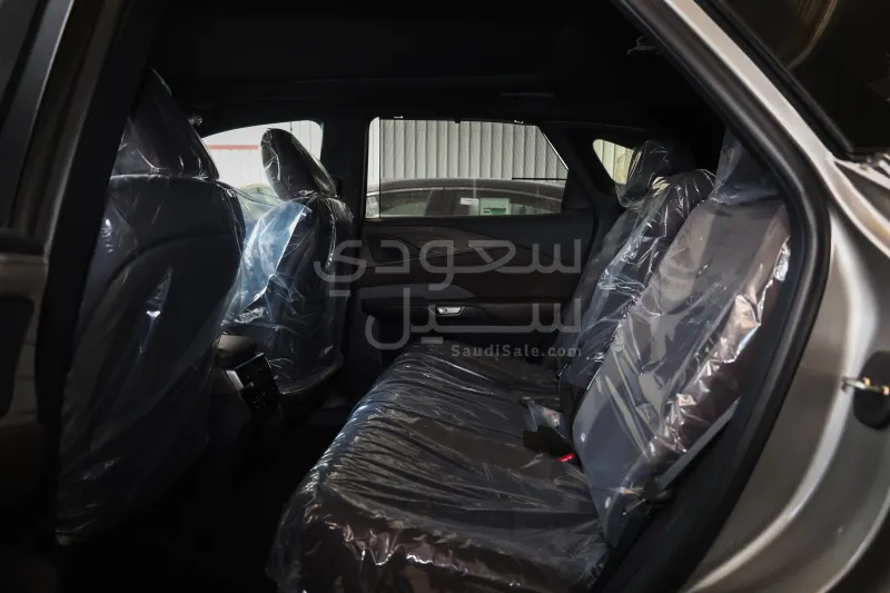 2026 لكزس أر إكس 350