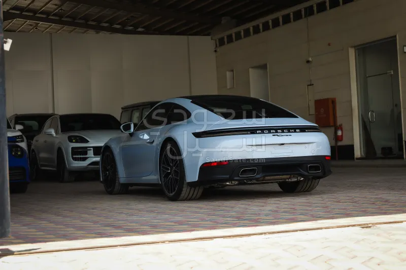 2026 بورش 911 كاريرا