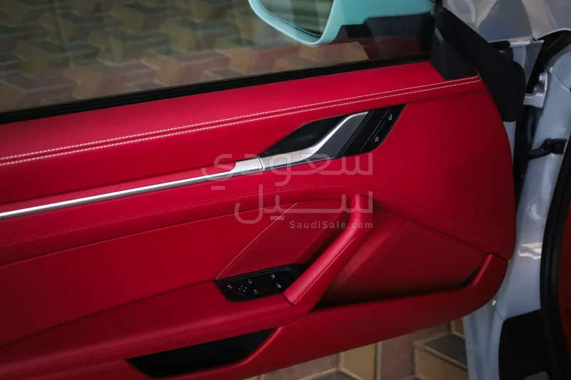 2026 بورش 911 كاريرا