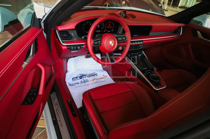 2026 بورش 911 كاريرا