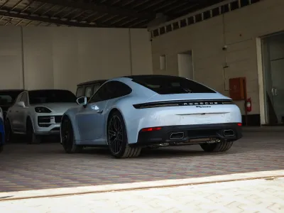 2026 بورش 911 كاريرا
