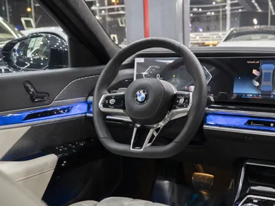 2026 بي ام دبليو الفئة السابعة 735أي