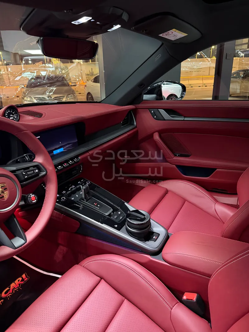 2026 بورش 911 كاريرا