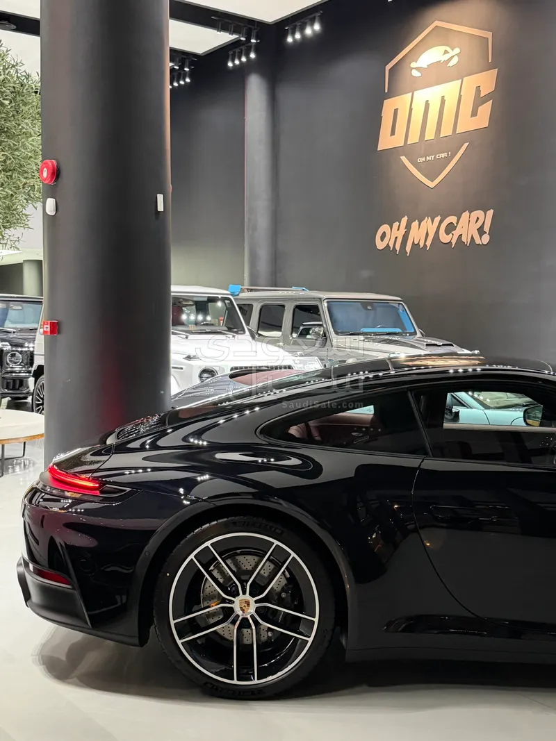 2026 بورش 911 كاريرا