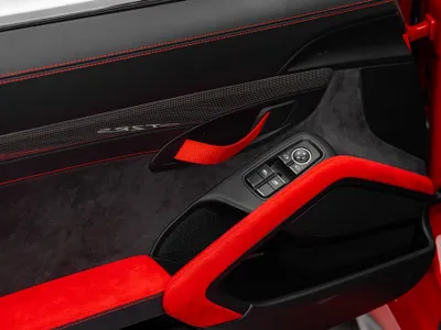 2018 بورش 911 جي تي 2 ار اس