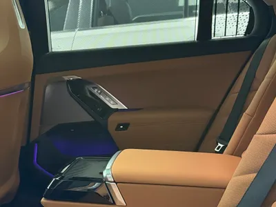 2026 بي ام دبليو الفئة السابعة 735أي