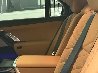 2026 بي ام دبليو الفئة السابعة 735أي