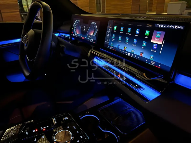 2025 بي ام دبليو الفئة الخامسة 520 أي