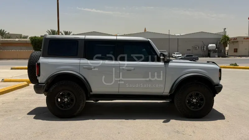 2021 فورد برونكو وايلد تراك