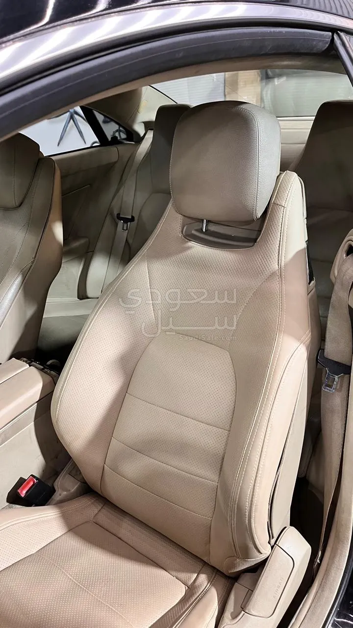 2010 مرسيدس - بنز إي 350 كوبيه