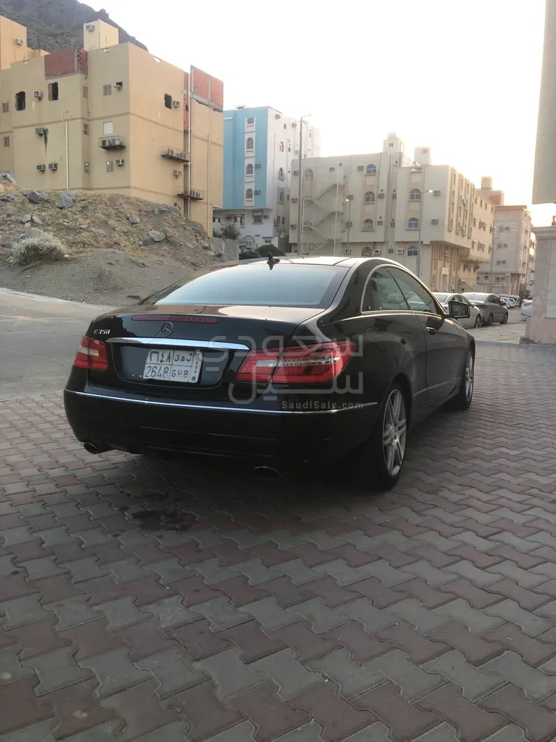 2010 مرسيدس - بنز إي 350 كوبيه