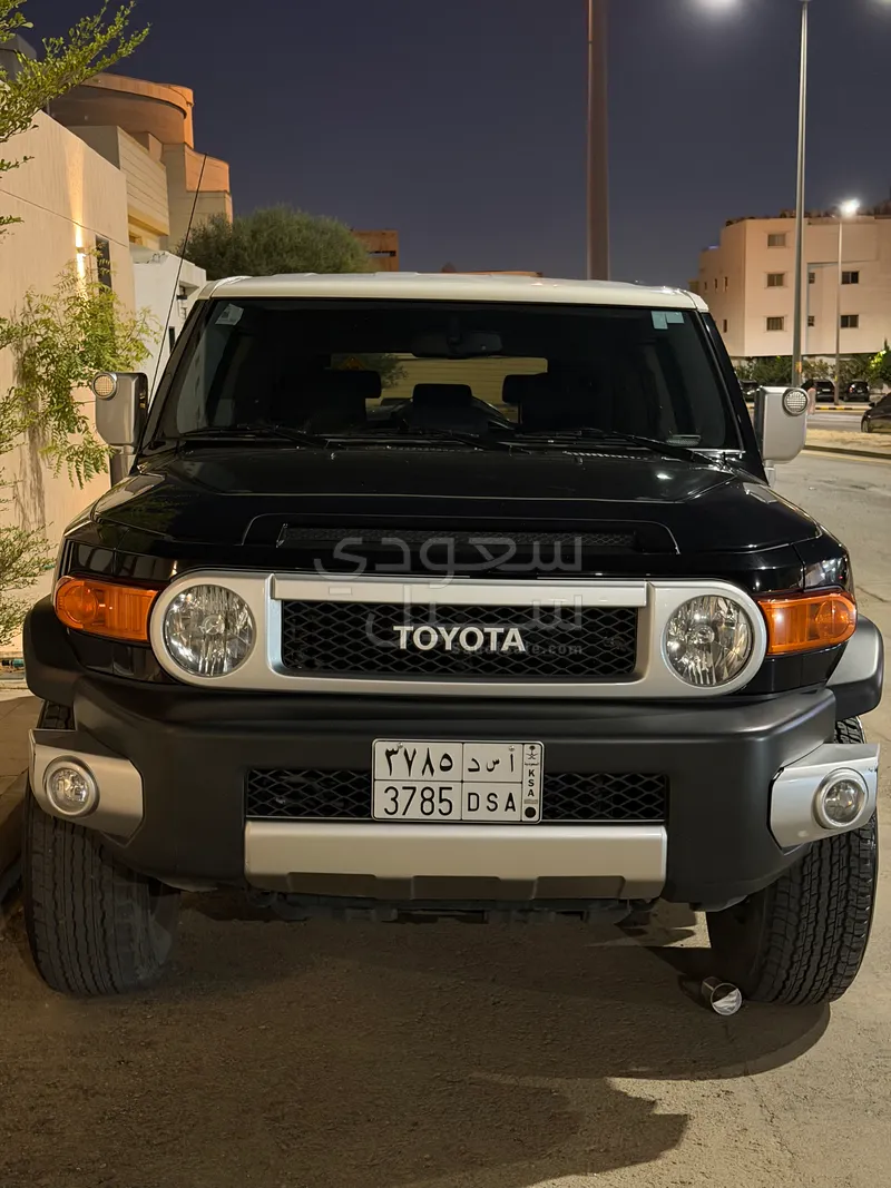 2021 تويوتا اف جي كروزر 2