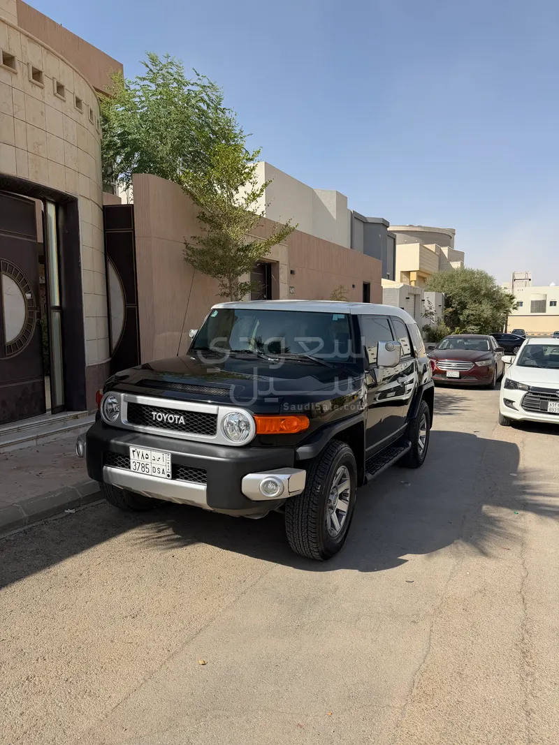 2021 تويوتا اف جي كروزر 2