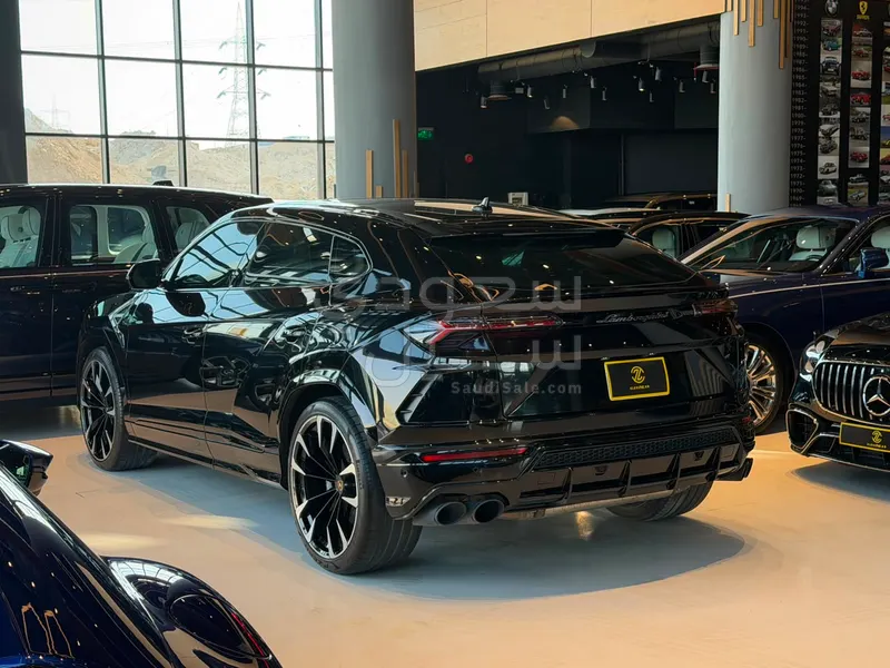 2021 Lamborghini URUS