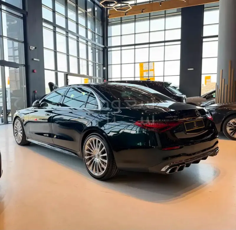 2025 Mercedes-Benz S 63 AMG