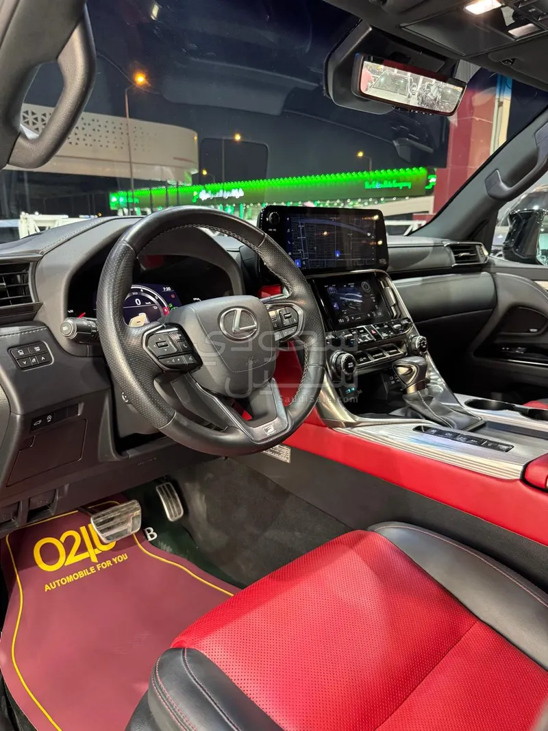 2024 Lexus LX 600 F