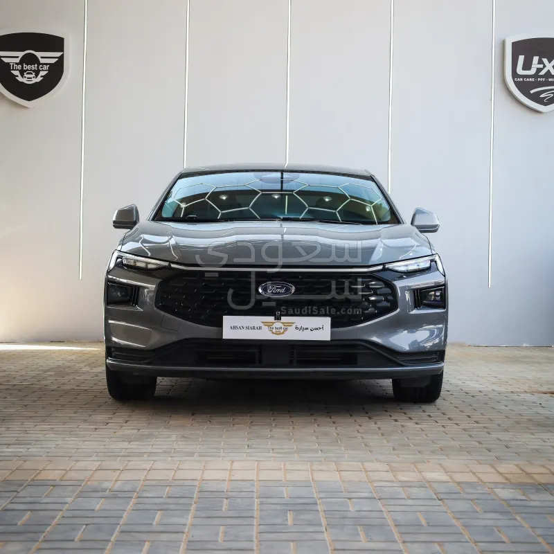 2025 Ford Taurus