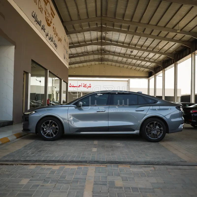 2025 Ford Taurus