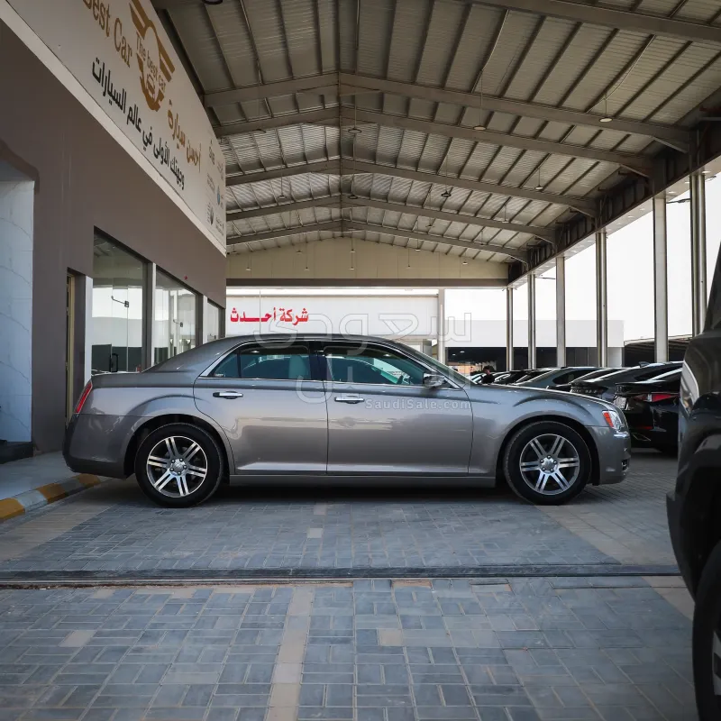 2014 Chrysler 300 C