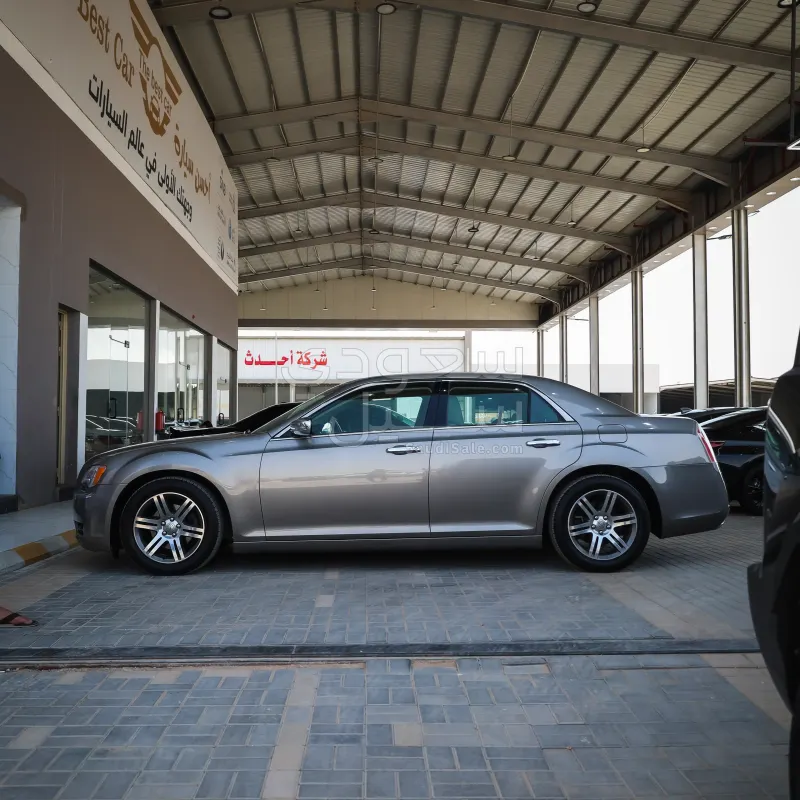 2014 Chrysler 300 C