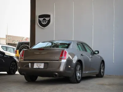 2014 Chrysler 300 C