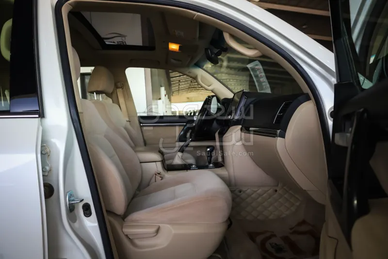 2021 Toyota Land Cruiser GXR Grand Tournig