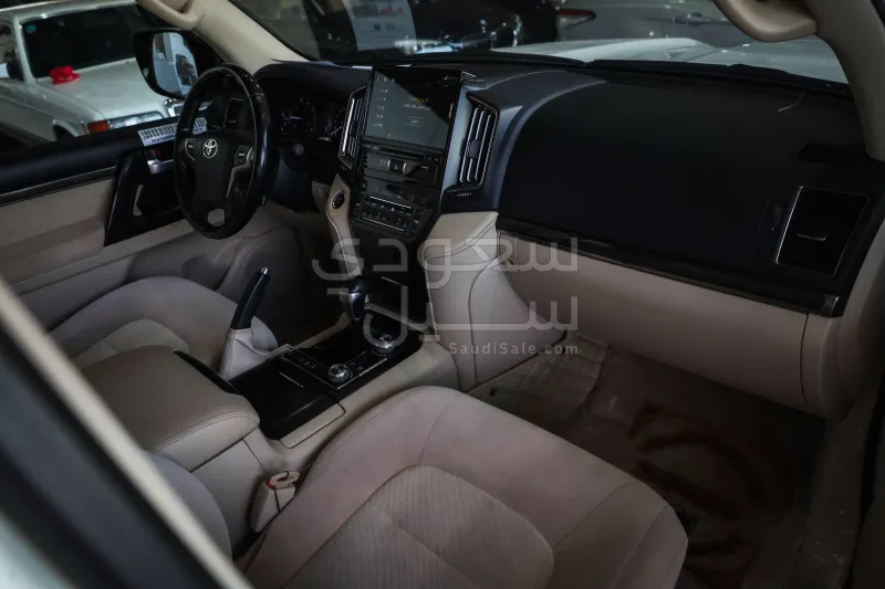 2021 Toyota Land Cruiser GXR Grand Tournig