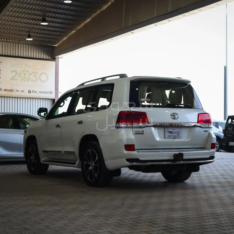 2021 Toyota Land Cruiser GXR Grand Tournig