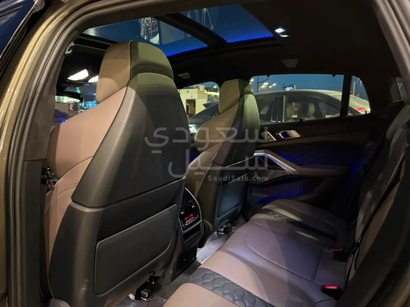 2021 بي ام دبليو الفئة اكس 6 إم كومبيتيشن