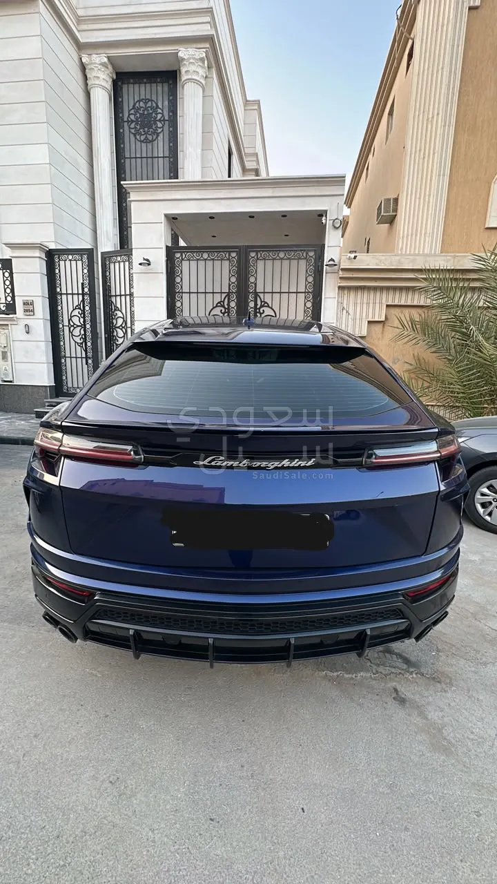 2022 لمبرجيني اوروس