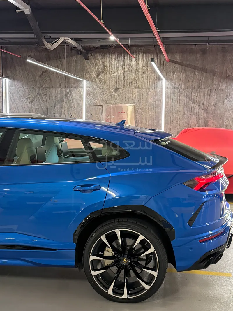 2020 لمبرجيني اوروس
