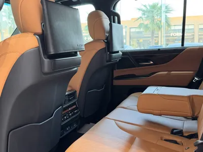 2025 لكزس إل إكس 600 BB