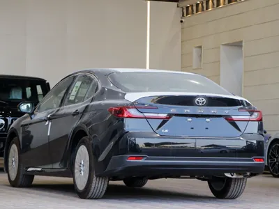 2026 تويوتا كامري ال اي