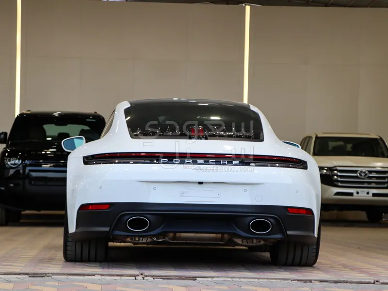 2025 بورش 911 كاريرا