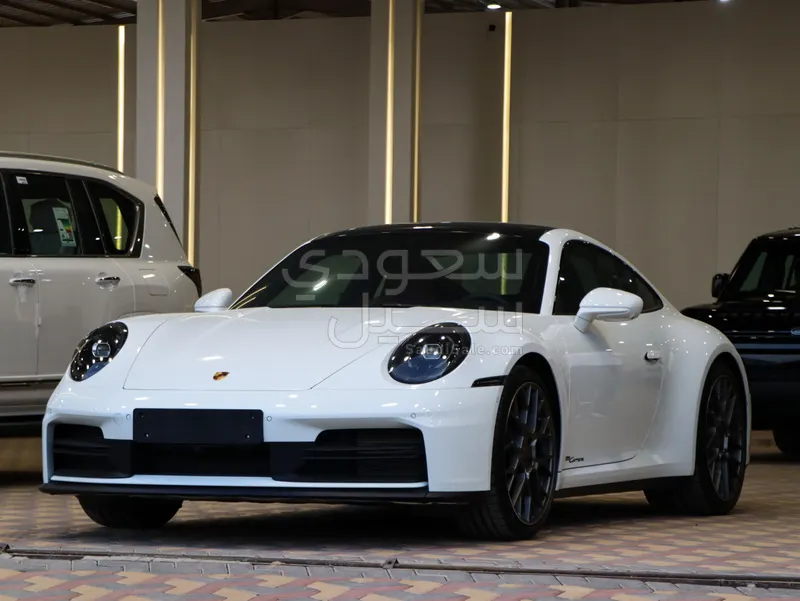 2025 بورش 911 كاريرا